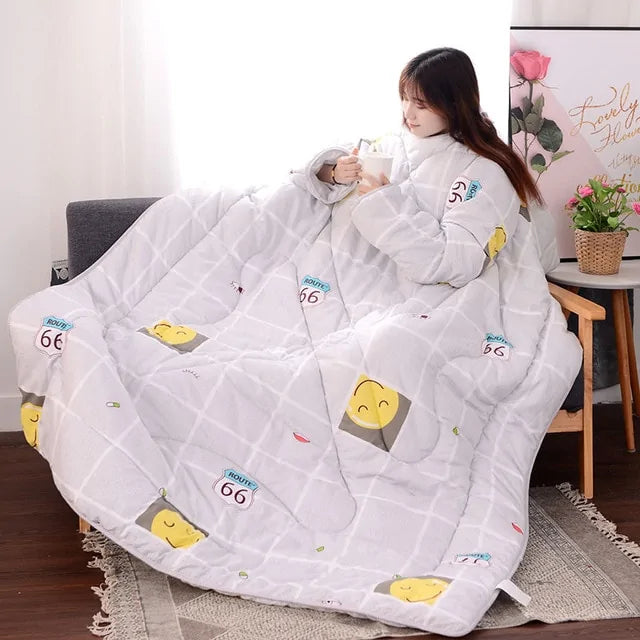 A Comfortable Winter Quilt with Sleeves